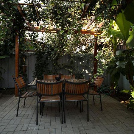Hotel Capri Σουχούμι Εξωτερικό φωτογραφία