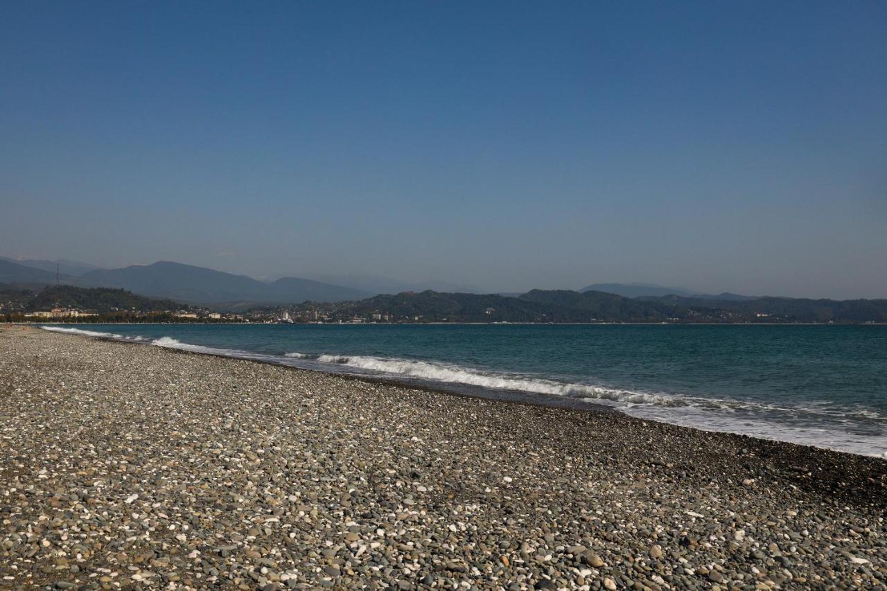 Hotel Capri Σουχούμι Εξωτερικό φωτογραφία