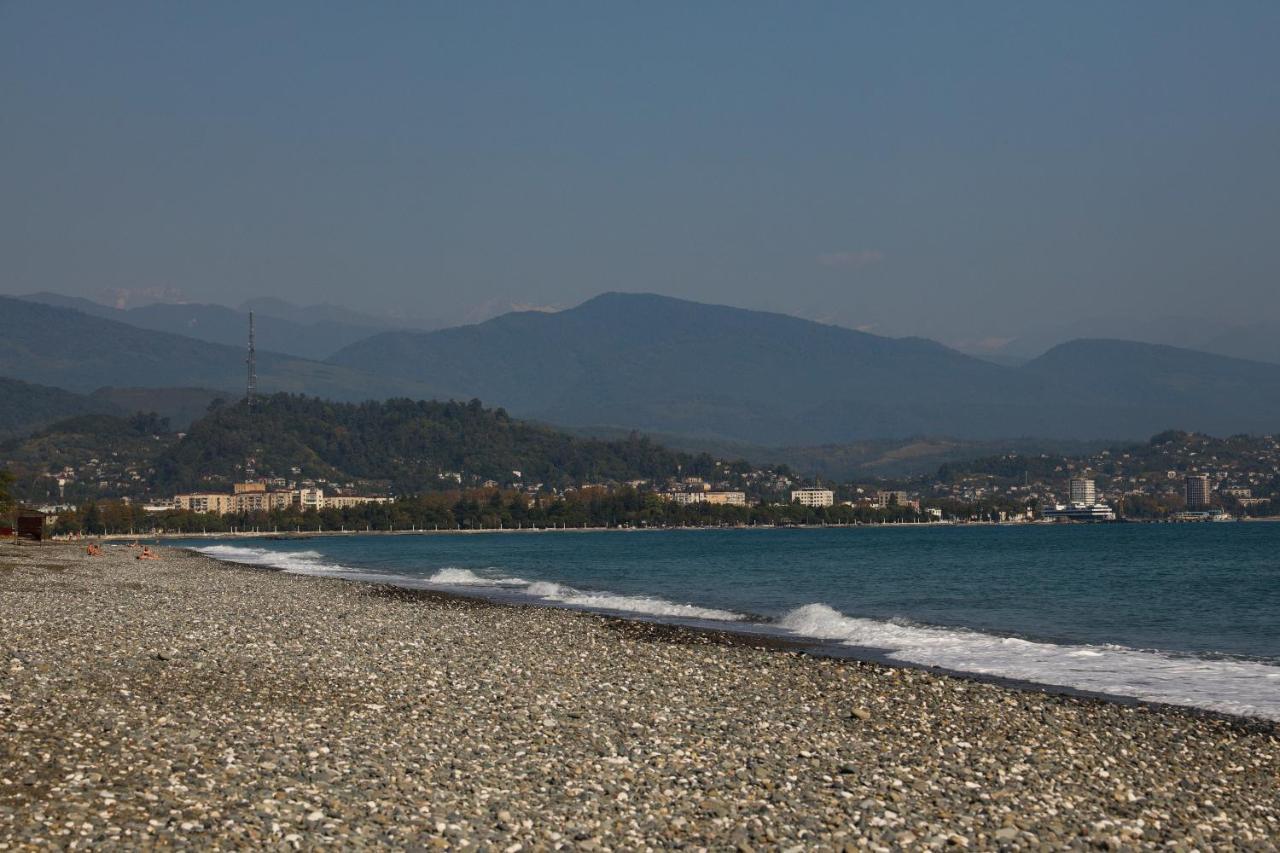 Hotel Capri Σουχούμι Εξωτερικό φωτογραφία