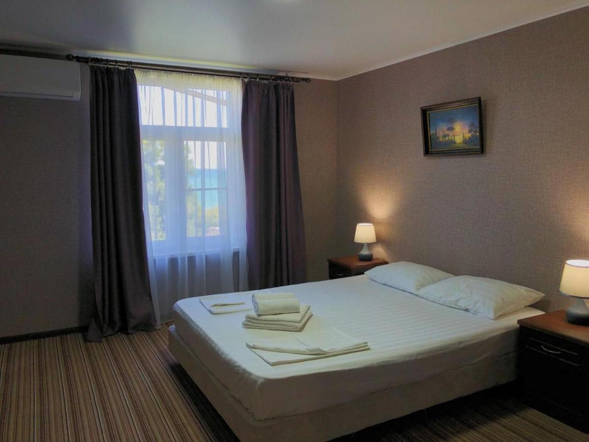 Hotel Capri Σουχούμι Εξωτερικό φωτογραφία