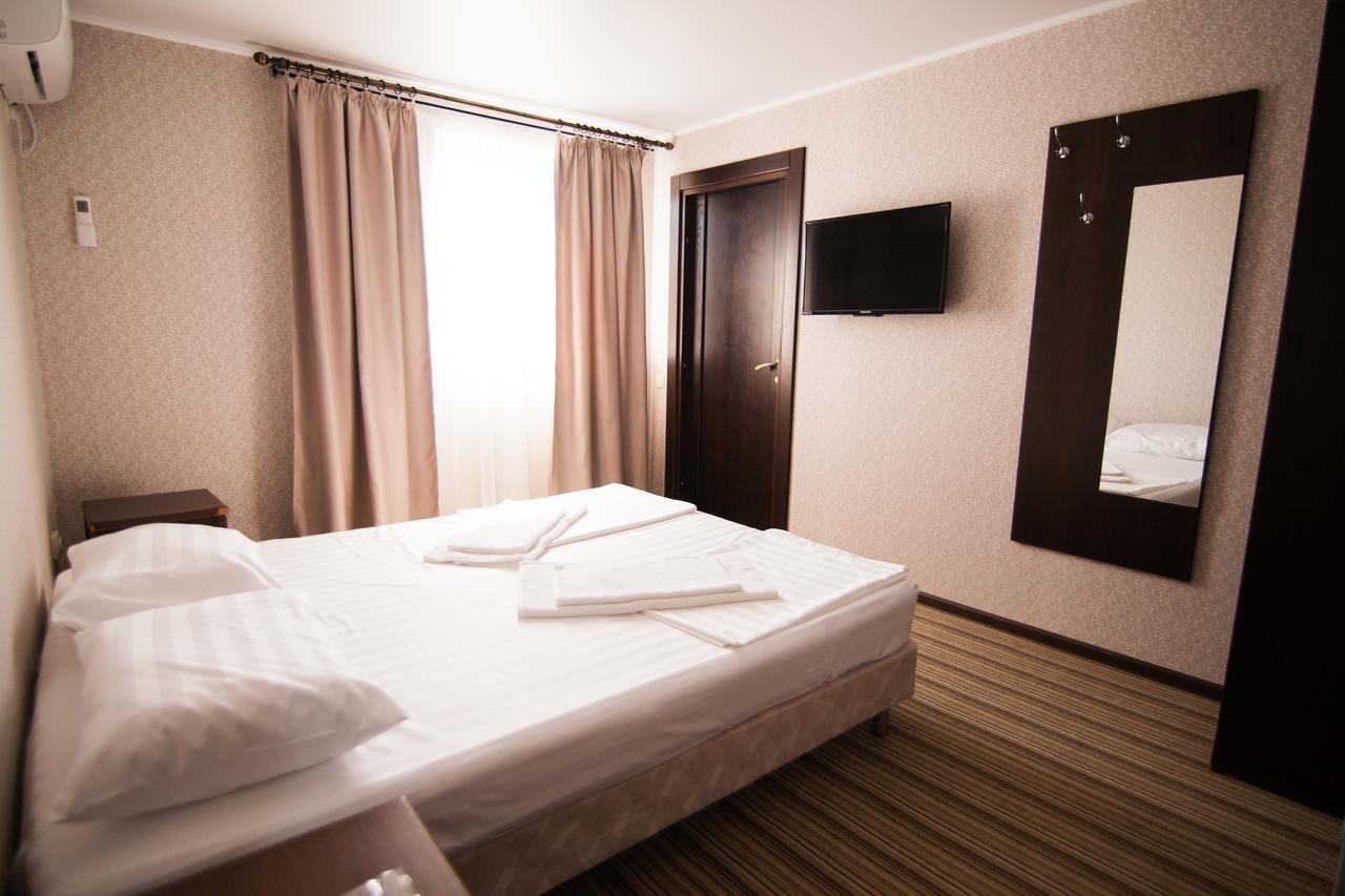 Hotel Capri Σουχούμι Εξωτερικό φωτογραφία