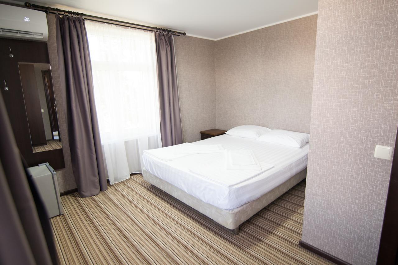 Hotel Capri Σουχούμι Εξωτερικό φωτογραφία