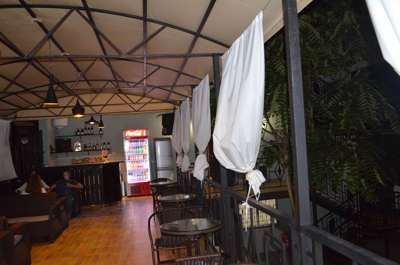 Hotel Capri Σουχούμι Εξωτερικό φωτογραφία