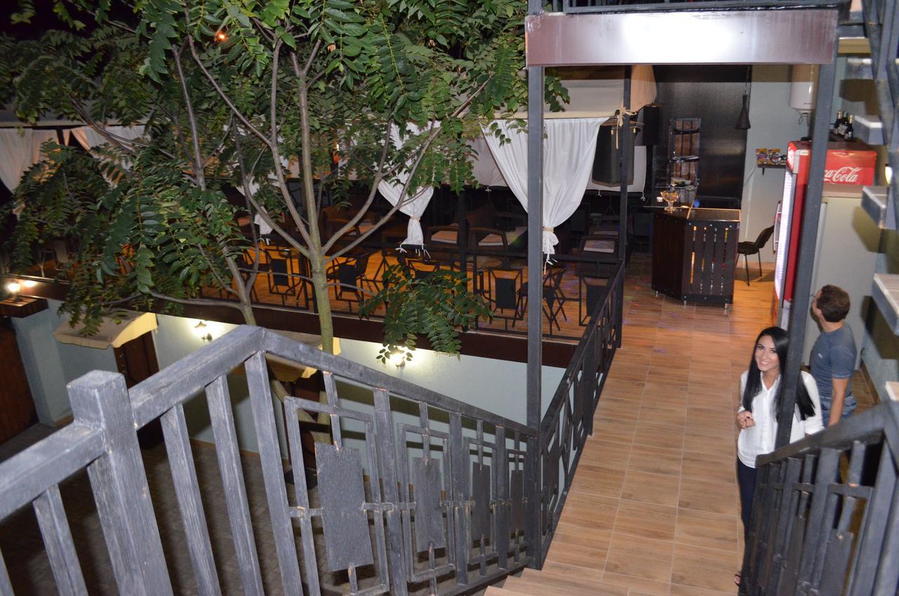 Hotel Capri Σουχούμι Εξωτερικό φωτογραφία