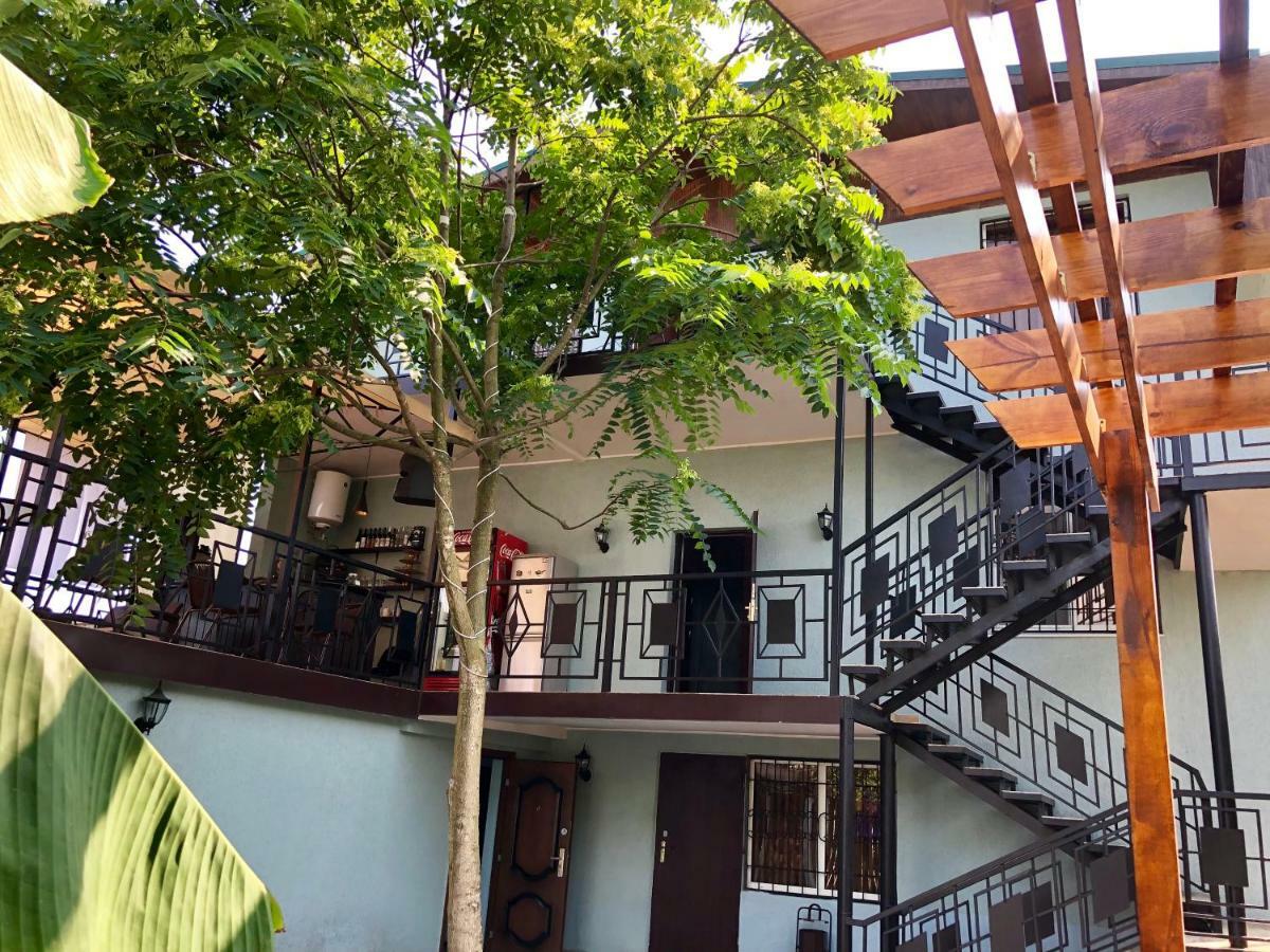 Hotel Capri Σουχούμι Εξωτερικό φωτογραφία