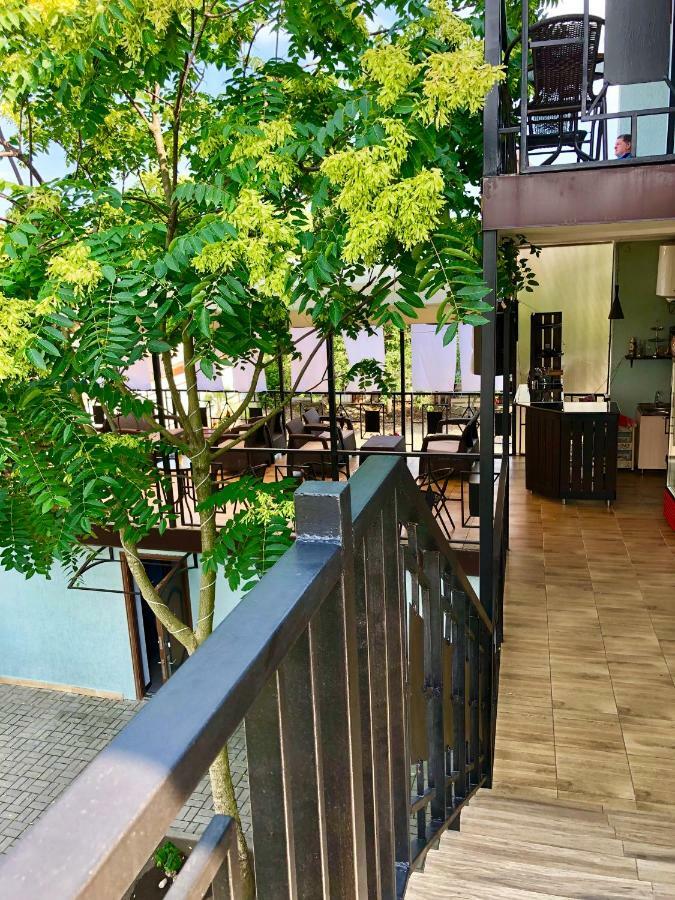 Hotel Capri Σουχούμι Εξωτερικό φωτογραφία